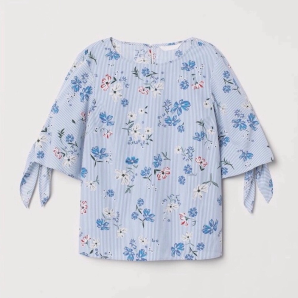 H&M Blue Floral Stripe Short Sleeve Blouse